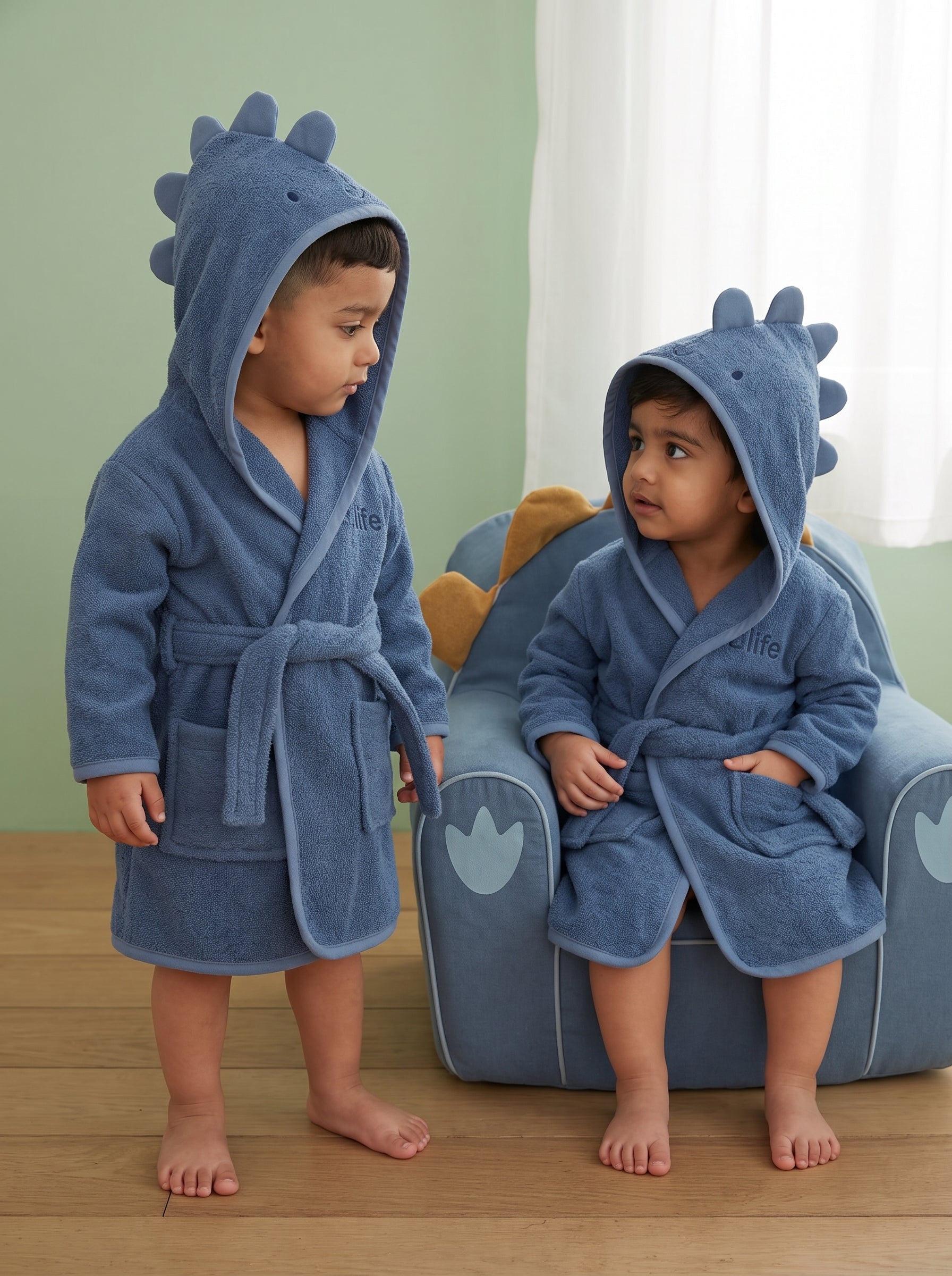 Whale Hooded Kids Bathrobe – blue (Aged 1 to 2 years)