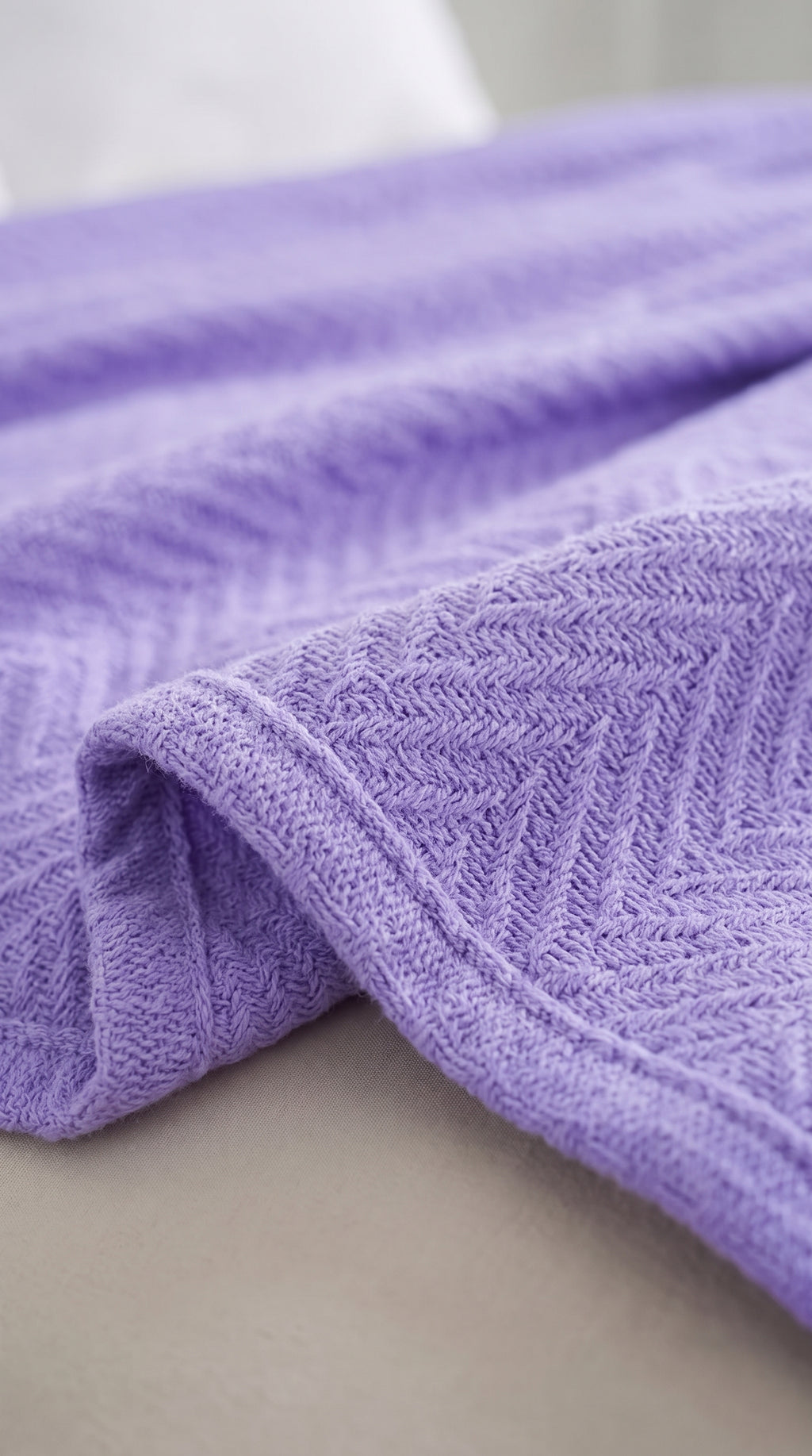 Zig-Zag Chevron Cotton Blanket – All-Season Bedding for Double Bed (210x240 cm)