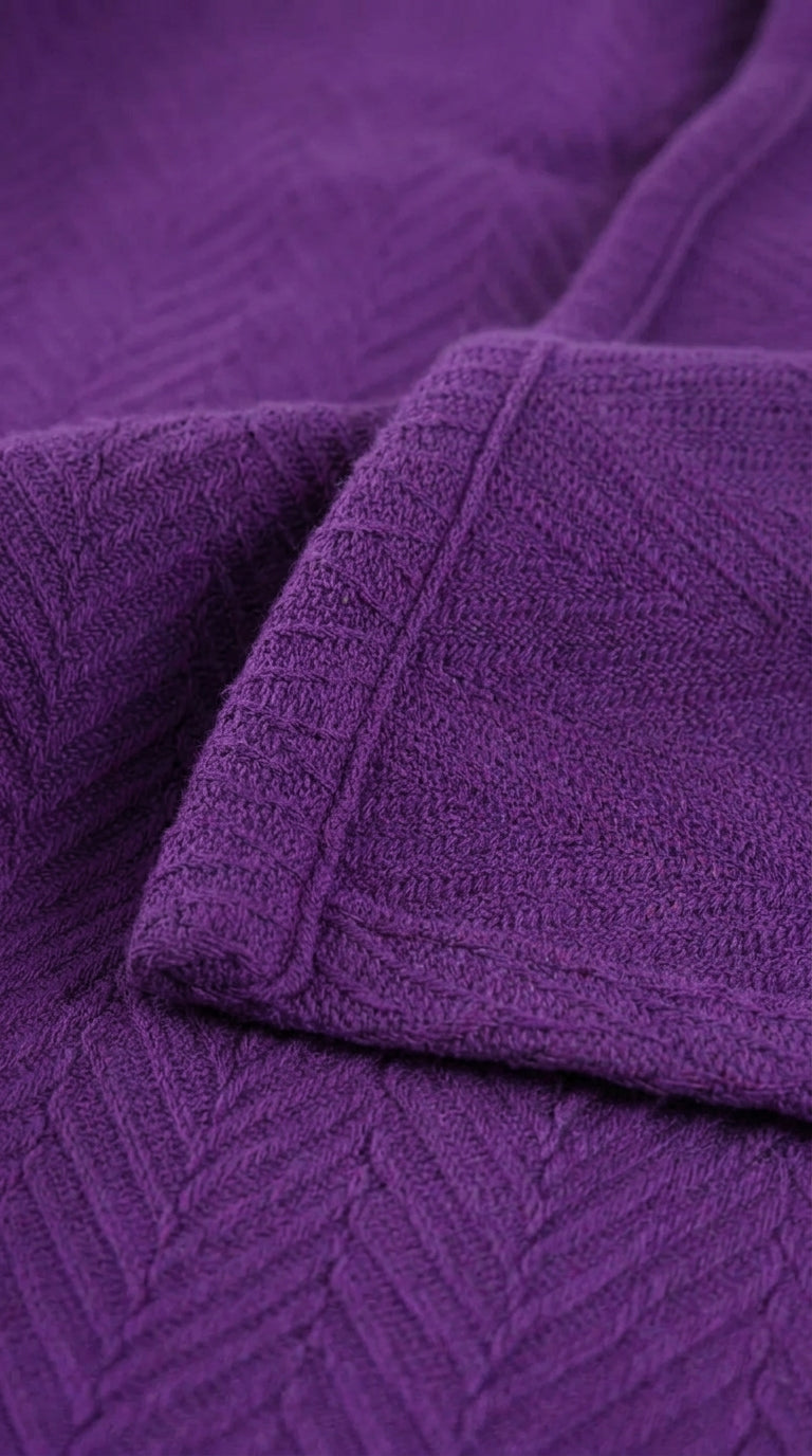 Zig-Zag Chevron Cotton Blanket – All-Season Bedding for Double Bed (210x240 cm)
